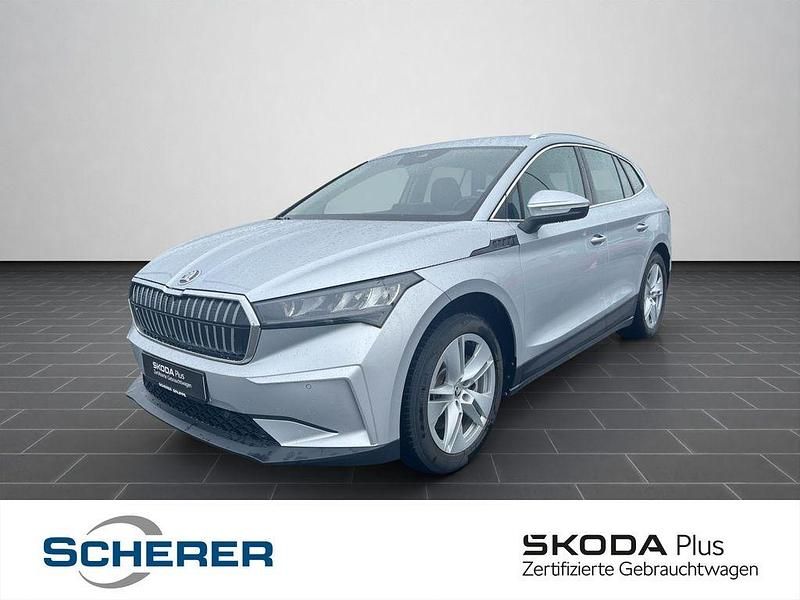 Grau Gebraucht 2021 Skoda Enyaq iV Loft SUV | 29.820 € (Fairer Preis) - Bild 1/4