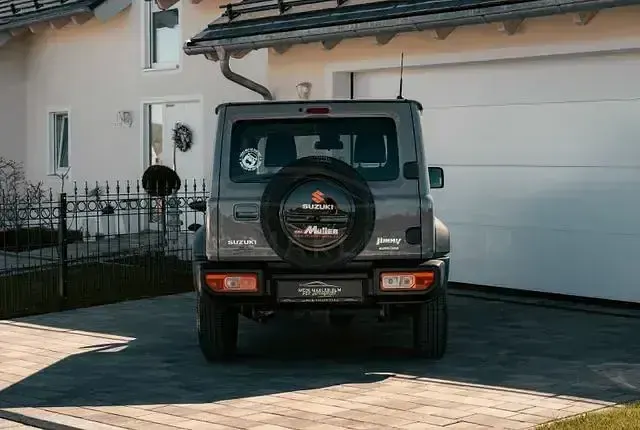 Gebraucht Suzuki Jimny Comfort+ 102 PS (75 kW) 2019 Grau SUV