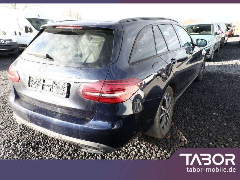 Gebraucht Mercedes C220 Avantgarde 194 PS (142 kW) 2019 Blau Kombi