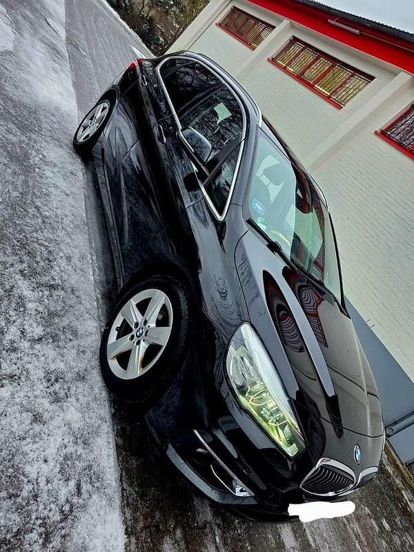Gebraucht BMW 218 Active Tourer Sport Line 150 PS (110 kW) 2015 Schwarz Van / Kleinbus