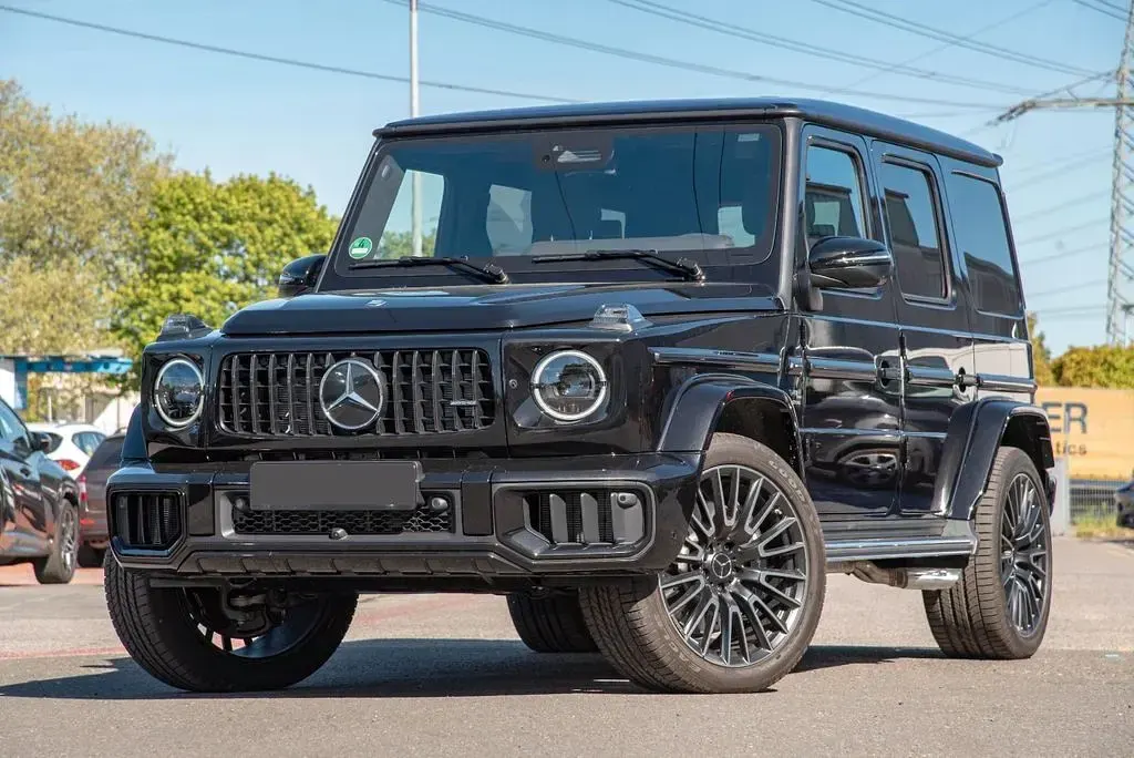 Neu Mercedes G63 AMG Night 585 PS (430 kW) 2025 Schwarz SUV