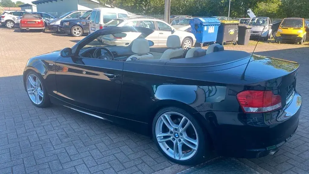 Gebraucht BMW 120 Cabriolet 170 PS (125 kW) 2008 Schwarz Cabrio