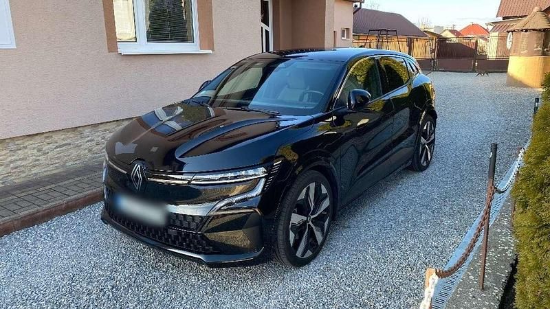 Schwarz Gebraucht 2023 Renault Mégane Techno Limousine | 26.600 € (Guter Preis) - Bild 1/4