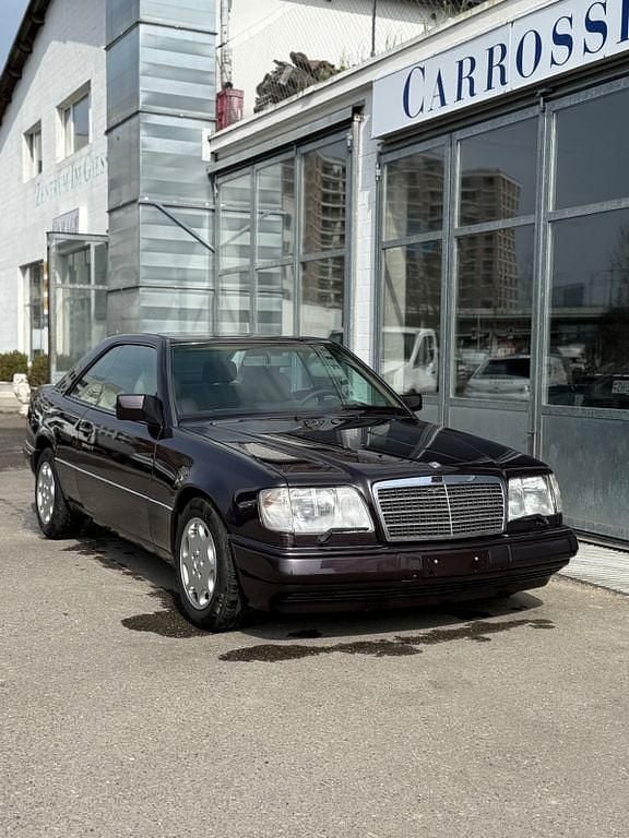 Gebraucht Mercedes E320 220 PS (161 kW) 1994 Violet Coupé