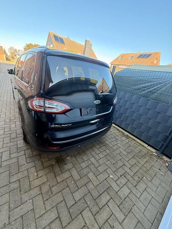 Gebraucht Ford Galaxy Titanium 179 PS (131 kW) 2015 Schwarz Van / Kleinbus