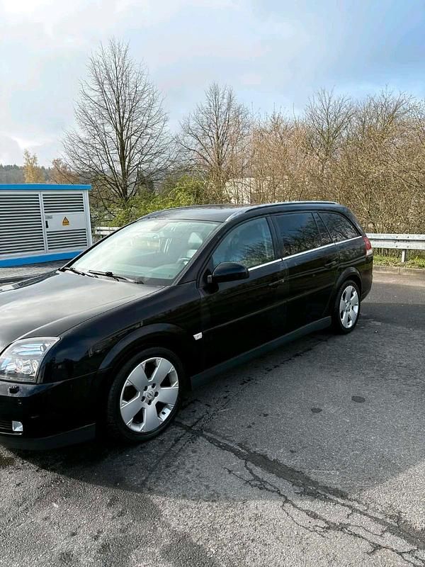 Gebraucht Opel Vectra 184 PS (135 kW) 2004 Schwarz Kombi