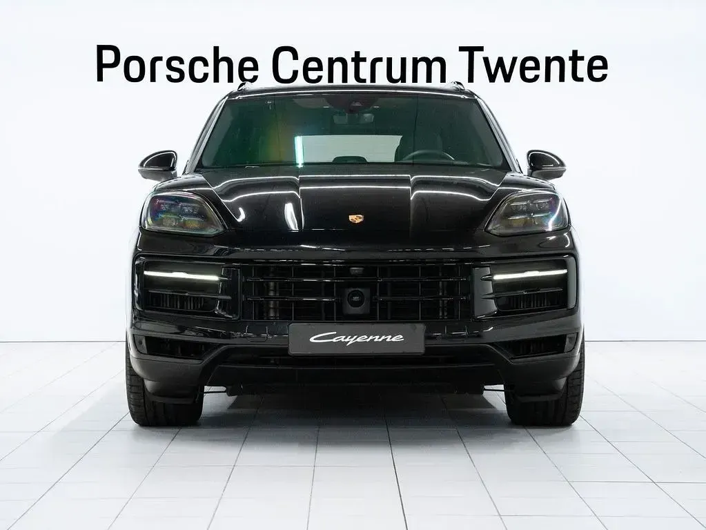 Gebraucht Porsche Cayenne S E-Hybrid 519 PS (381 kW) 2024 Schwarz SUV