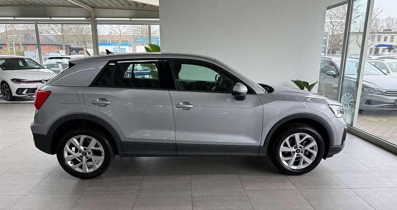 Gebraucht Audi Q2 Sport 110 PS (80 kW) 2022 Florettsilber metallic SUV