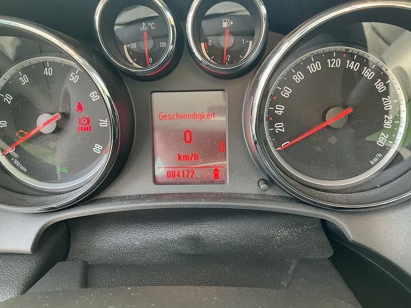 Gebraucht Opel Astra Edition 140 PS (102 kW) 2011 Schwarz Limousine