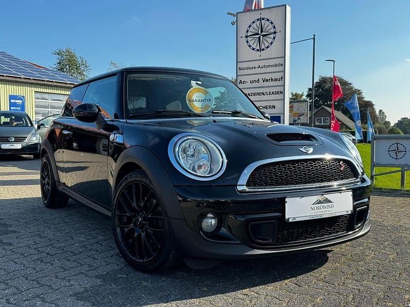 Schwarz Gebraucht 2013 Mini Cooper SD Kleinwagen | 7.999 € (Fairer Preis) - Bild 1/4