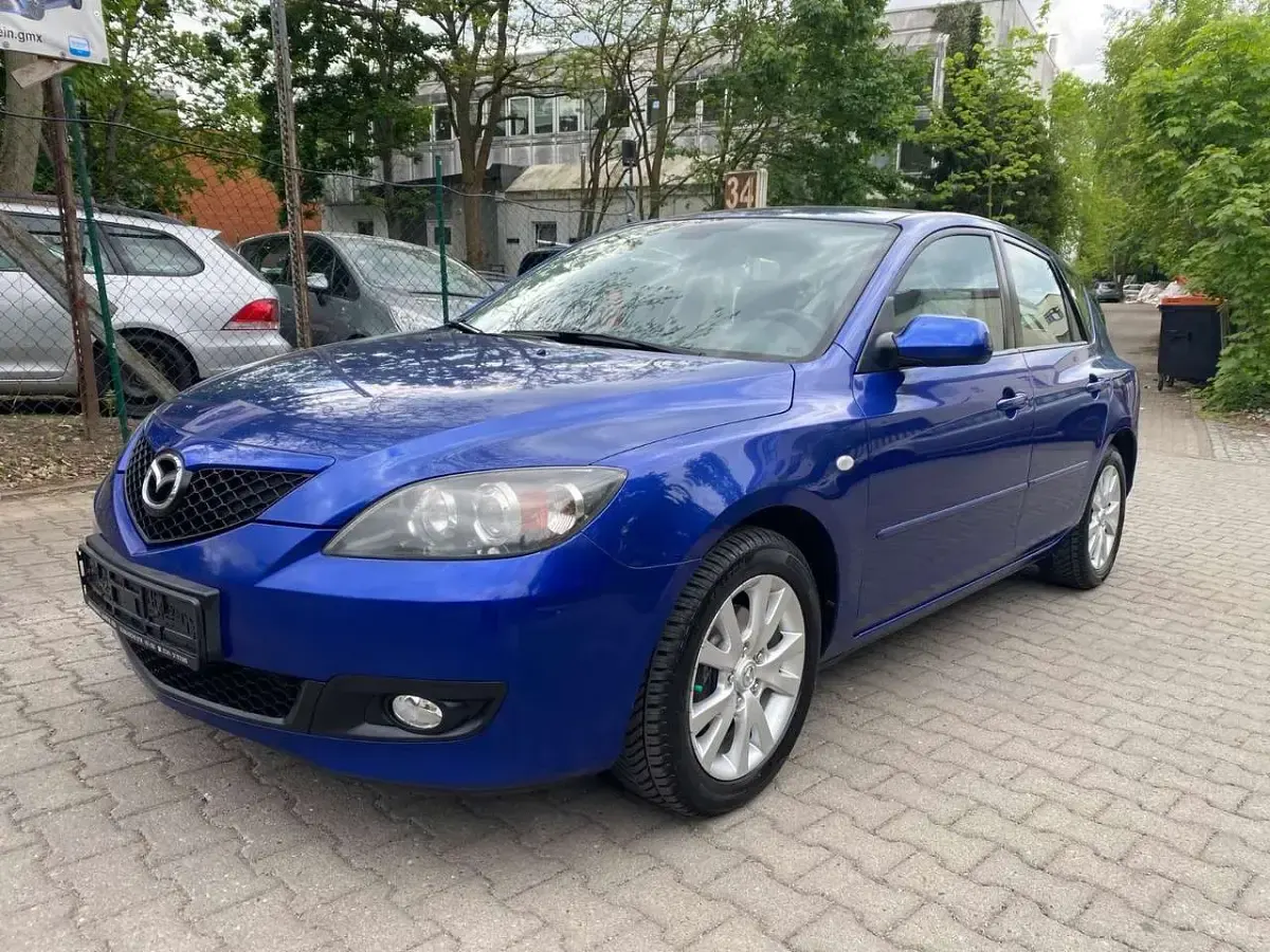 Używany Mazda 3 Active Plus 105 KM (77 kW) 2009 Niebieski Sedan/Limuzyna