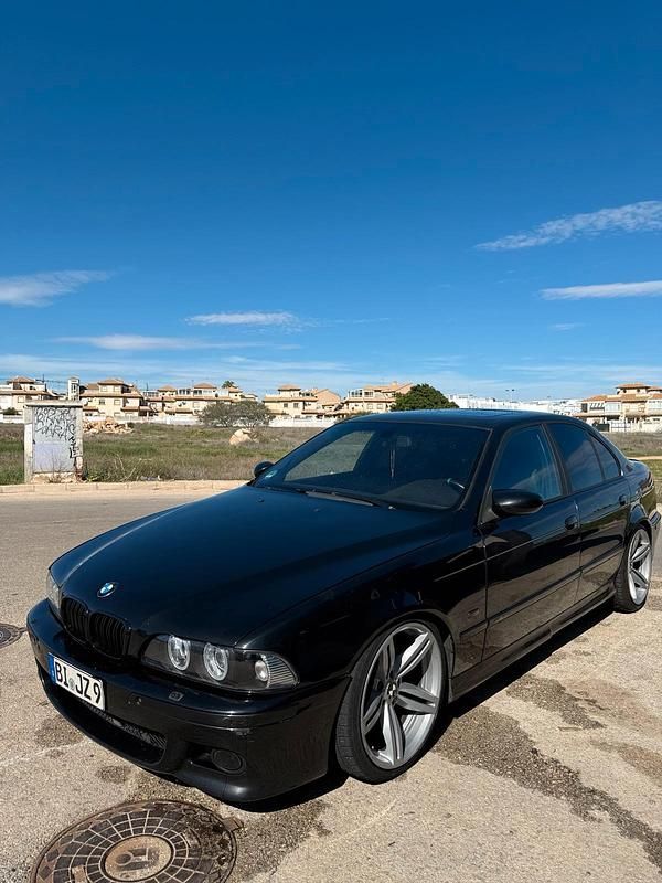 Gebraucht 2001 BMW 525 M Sport Limousine | 5.500 € (Fairer Preis) - Bild 1/4