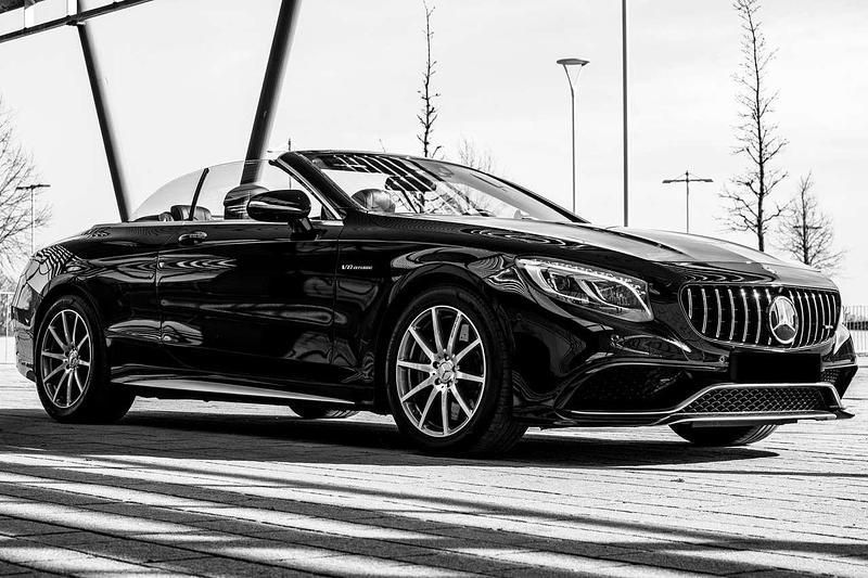 Schwarz Gebraucht 2016 Mercedes S63 AMG AMG Cabrio | 124.900 € - Bild 1/4