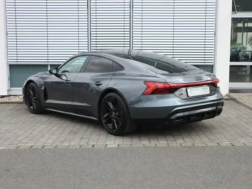 Gebraucht Audi RS e-tron GT Ambiente 439 kW (598 PS) 2023 Daytonagrau perleffekt Limousine