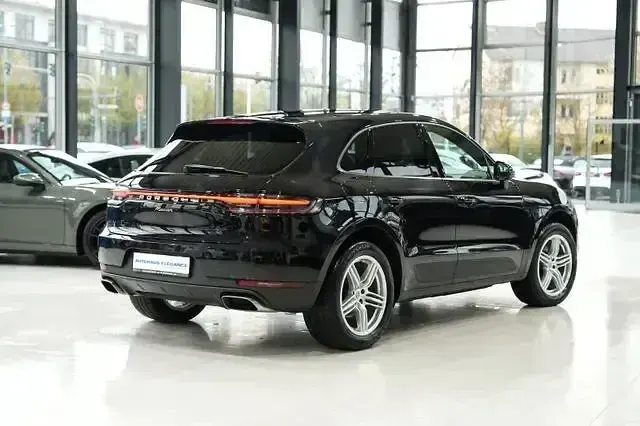 Second-hand Porsche Macan 245 CP (180 kW) 2019 Negru SUV