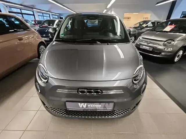 Gebraucht Fiat 500e 86 kW (118 PS) 2023 Mineral grau) (grau Kleinwagen