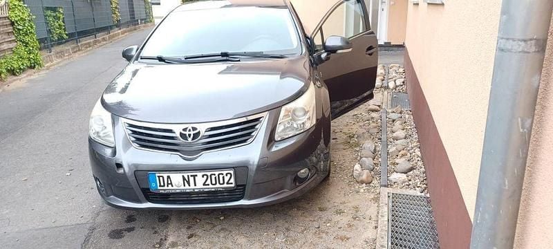 Gebraucht Toyota Avensis Executive 177 PS (130 kW) 2009 Silber Limousine