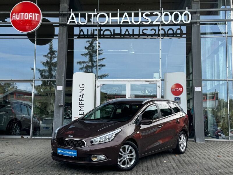 (j5n) matrixbraun met. Gebraucht 2014 Kia Ceed Sportswagon FIFA World Cup Edition Kombi | 8.850 € (Fairer Preis) - Bild 1/4