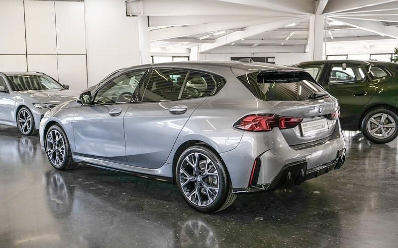 Gebraucht BMW 120 Shadowline 170 PS (125 kW) 2025 Grau Kleinwagen