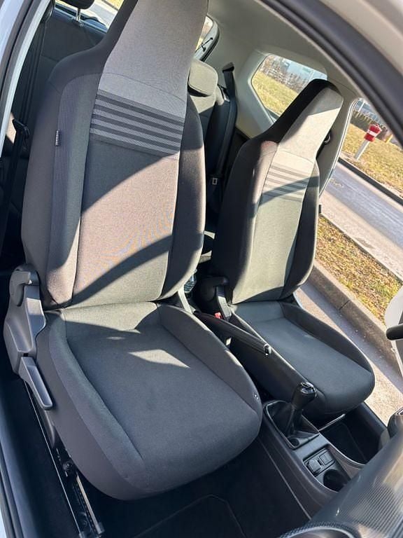 Gebraucht VW up! 60 PS (44 kW) 2019 Weiß Kleinwagen