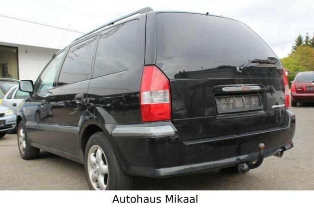 Mitsubishi space wagon 2
