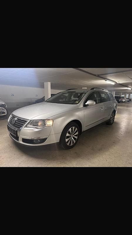 Gebraucht VW Passat 150 PS (110 kW) 2009 Silber Kombi