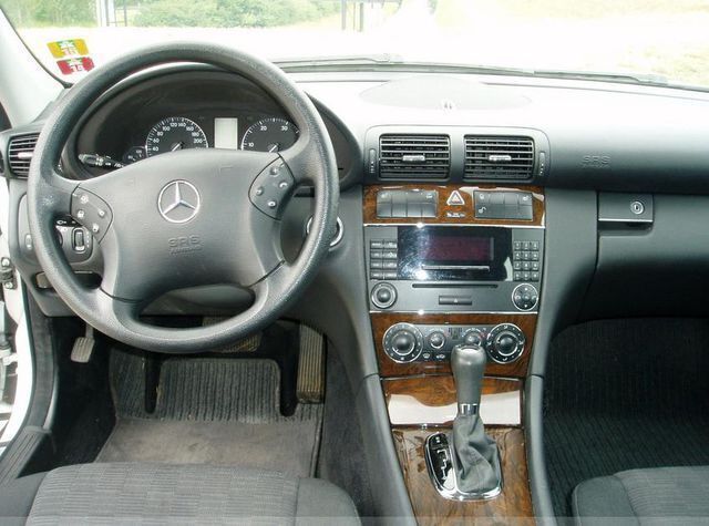 Gebraucht Mercedes 220 Classic 150 PS (110 kW) 2004 Silber Kombi