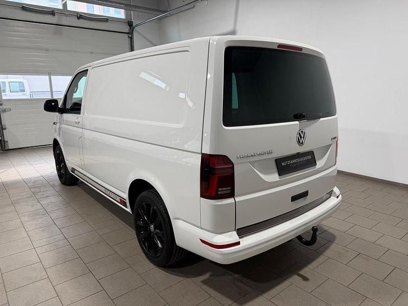 Gebraucht VW Transporter Edition 204 PS (150 kW) 2021 Weiß Van