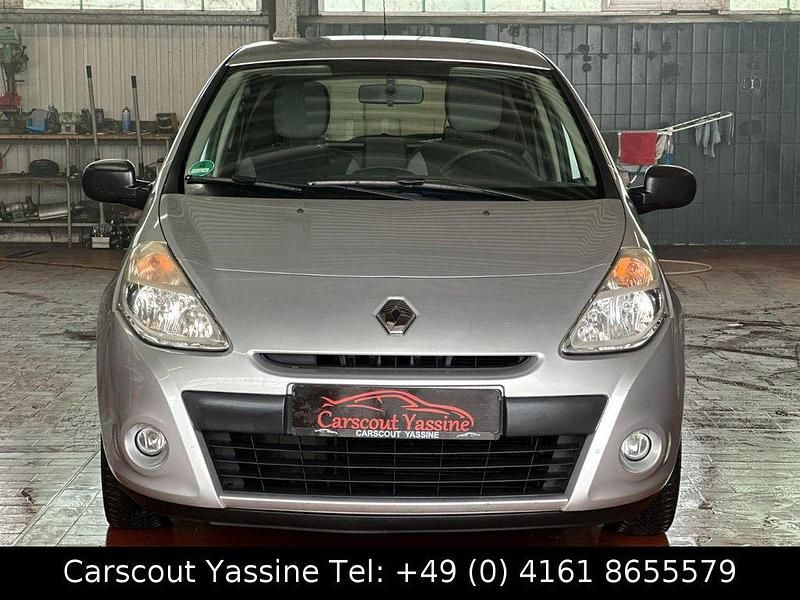 Gebraucht Renault Clio III Expression 75 PS (55 kW) 2010 Grau Limousine