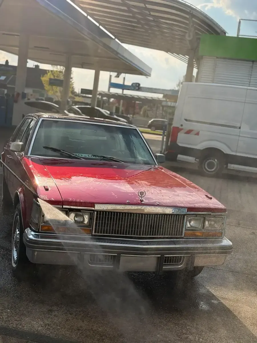 Gebraucht Cadillac Seville 173 PS (127 kW) 1978 Rot Limousine