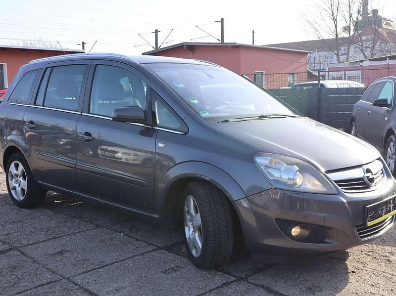 Gebraucht Opel Zafira Innovation 150 PS (110 kW) 2009 Karbongrau Van / Kleinbus