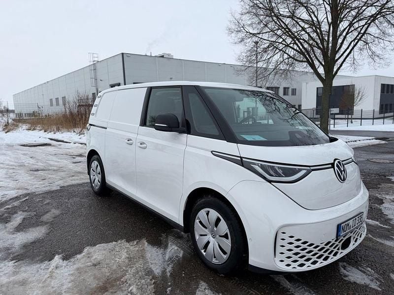 Weiß Gebraucht 2022 VW ID. Buzz Van / Kleinbus | 32.900 € (Superpreis) - Bild 1/4