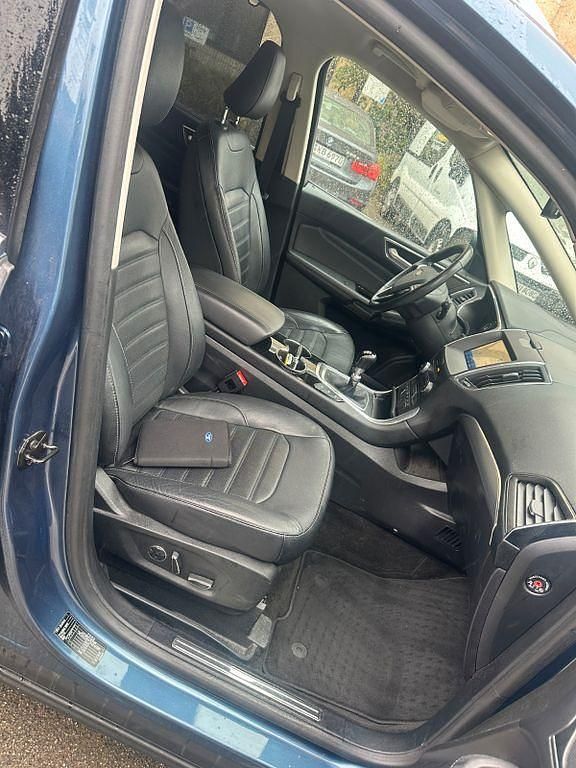 Second-hand Ford Galaxy Titanium 150 CP (110 kW) 2018 Albastru Monovolum