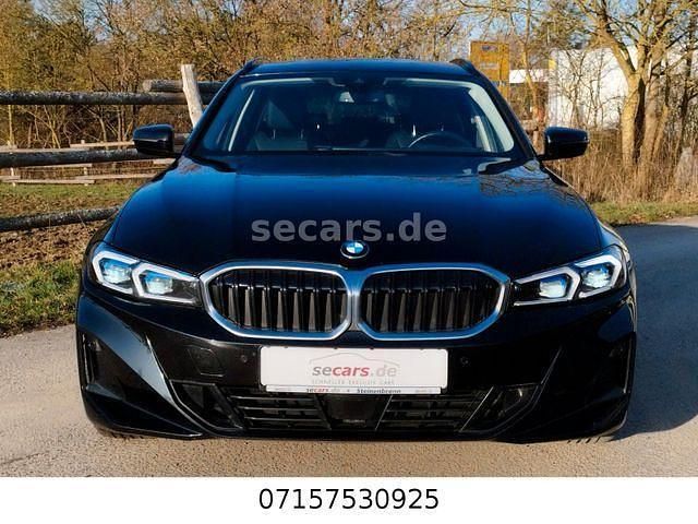 Gebraucht BMW 320 Sport Line 190 PS (139 kW) 2022 Saphirschwarz metallic Kombi