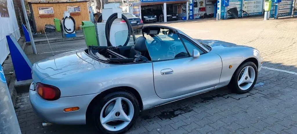 Gebraucht Mazda MX5 110 PS (80 kW) 2000 Grau Cabrio