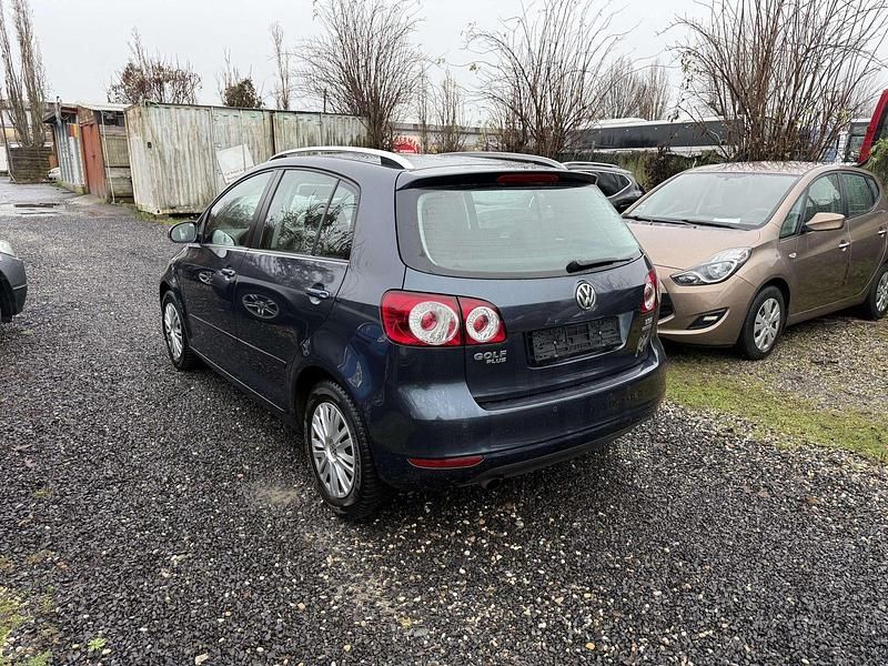 Second-hand VW Golf VI Comfortline 105 CP (77 kW) 2010 Albastru Hatchback