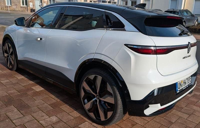 Gebraucht Renault Megane E-Tech Techno 160 kW (218 PS) 2022 Weiß Limousine