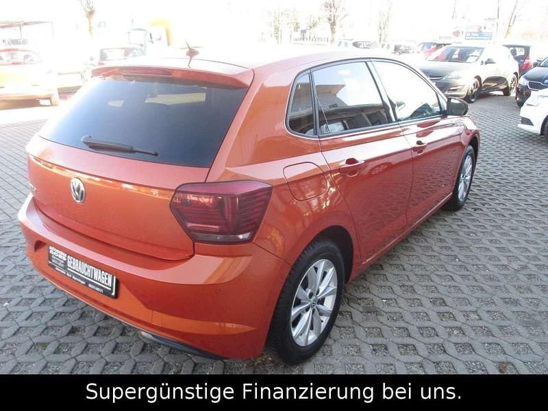 Używany VW Polo Highline 95 KM (69 kW) 2017 Pomarańczowy Hatchback
