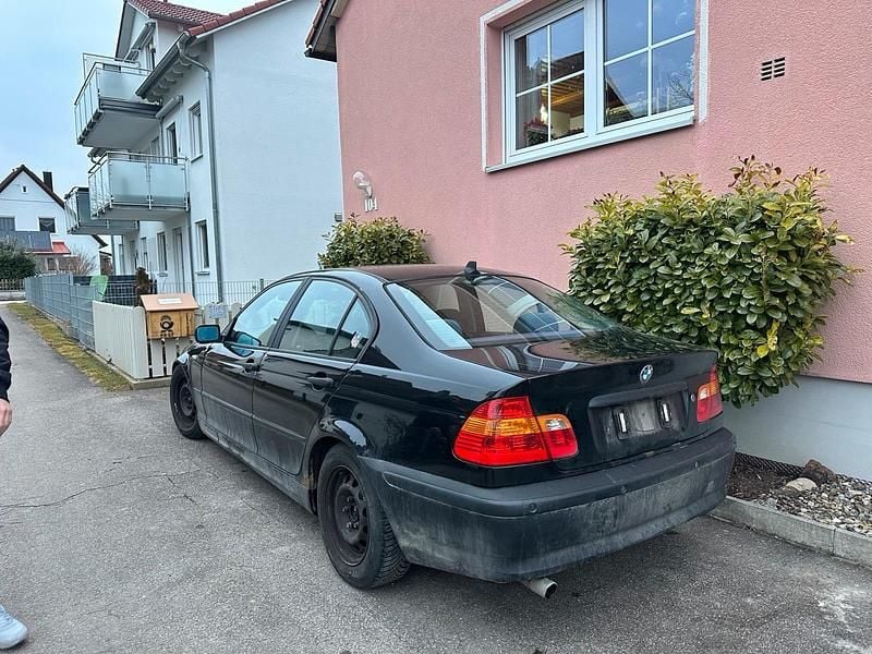 Gebraucht BMW 318 143 PS (105 kW) 2002 Schwarz Limousine