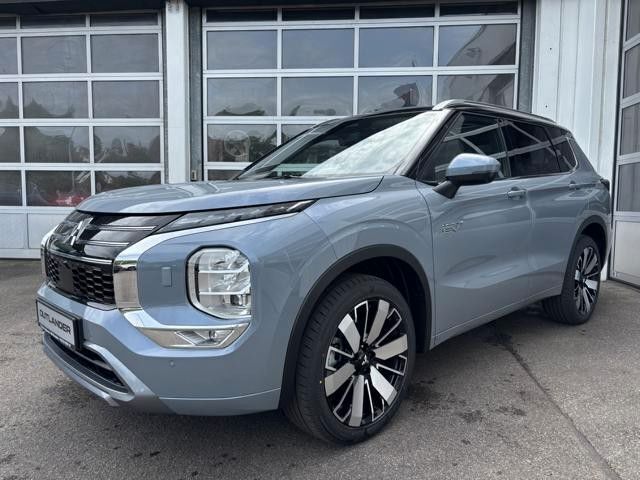 Mondscheingrau/pantherschwar Neu 2025 Mitsubishi Outlander P-HEV Top SUV | 52.990 € (Fairer Preis) - Bild 1/4