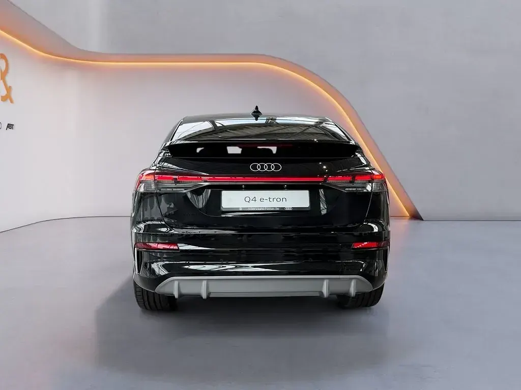 Neu Audi Q4 Sportback e-tron Performance 210 kW (286 PS) 2026 Schwarz SUV