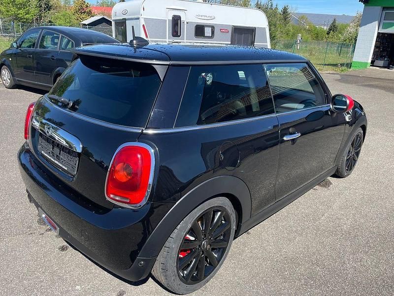 Second-hand Mini Cooper D 116 CP (85 kW) 2014 Negru Hatchback