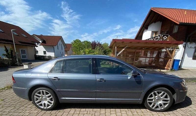 Blau Gebraucht 2014 VW Phaeton Limousine | 23.900 € (Fairer Preis) - Bild 1/4