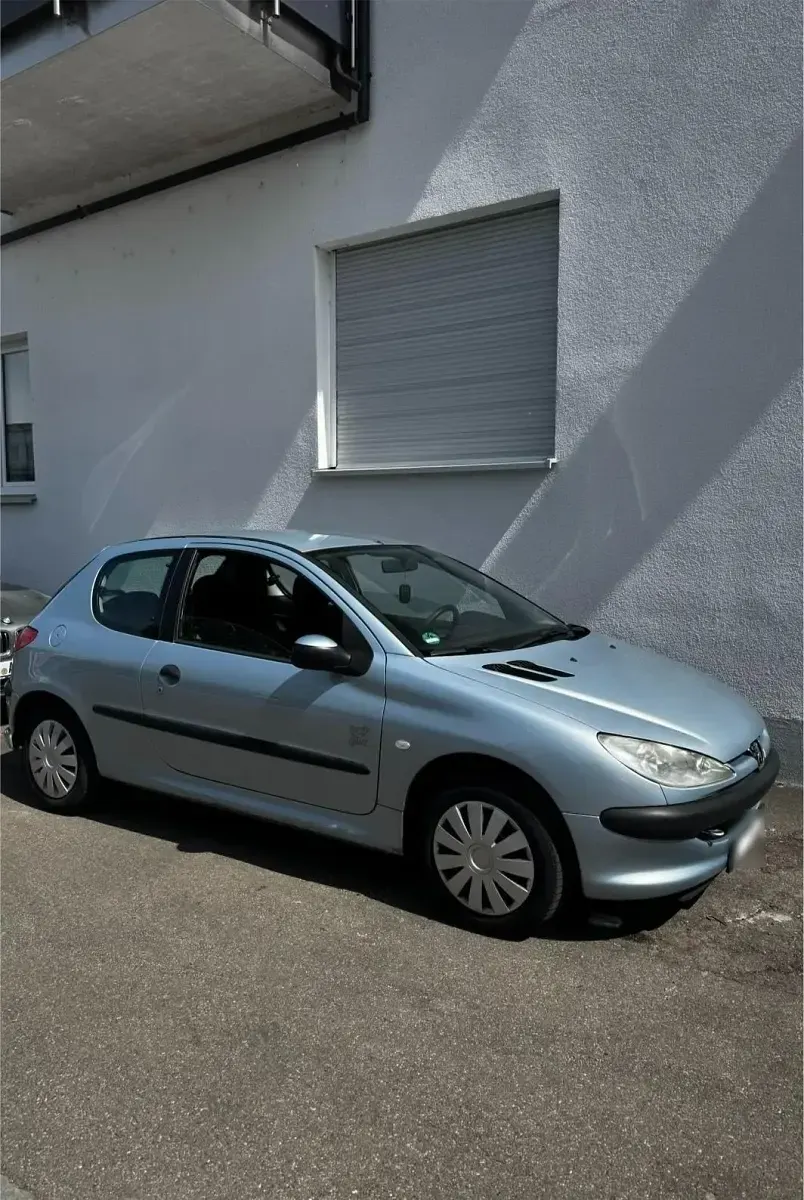 Gebraucht Peugeot 206 60 PS (44 kW) 2004 Blau Kleinwagen