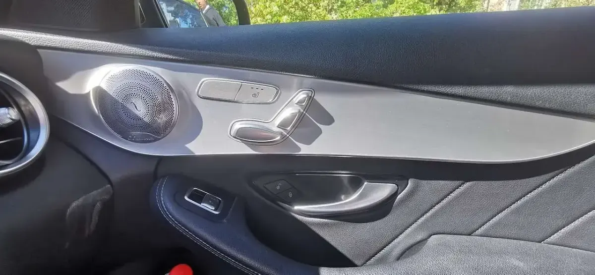 Gebraucht Mercedes C300 AMG line 258 PS (189 kW) 2020 Limousine