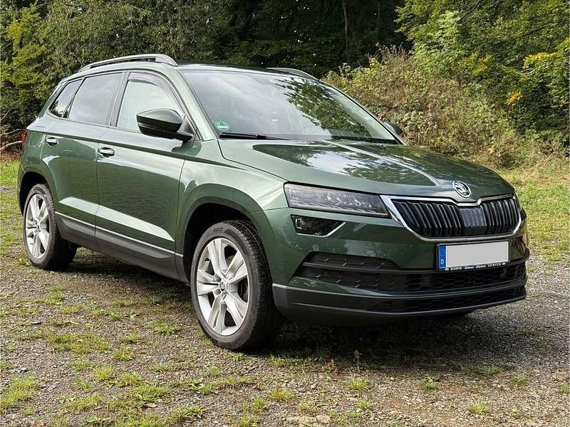 Grün Gebraucht 2017 Skoda Karoq Style SUV | 17.990 € (Fairer Preis) - Bild 1/4