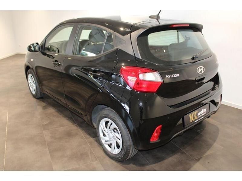 Gebraucht Hyundai i10 Select 63 PS (46 kW) 2024 Andere farbe Kleinwagen