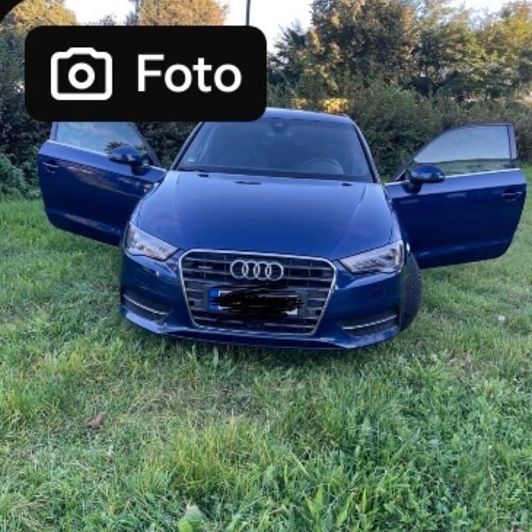 Blau Gebraucht 2013 Audi A3 Sport Limousine | 11.250 € (Guter Preis) - Bild 1/4