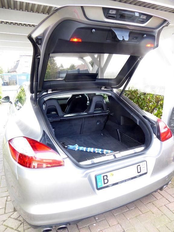 Gebraucht Porsche Panamera 4S 400 PS (294 kW) 2011 Grau Limousine