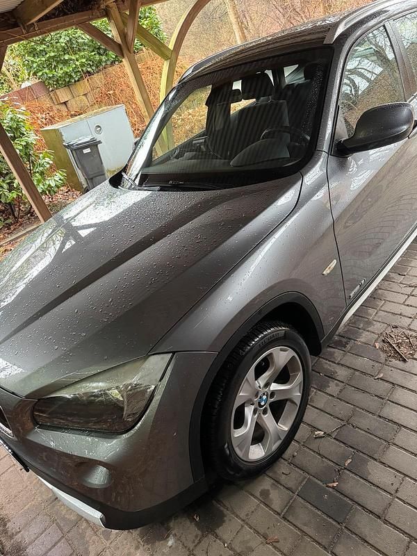 Gebraucht BMW X1 150 PS (110 kW) 2011 Grau SUV